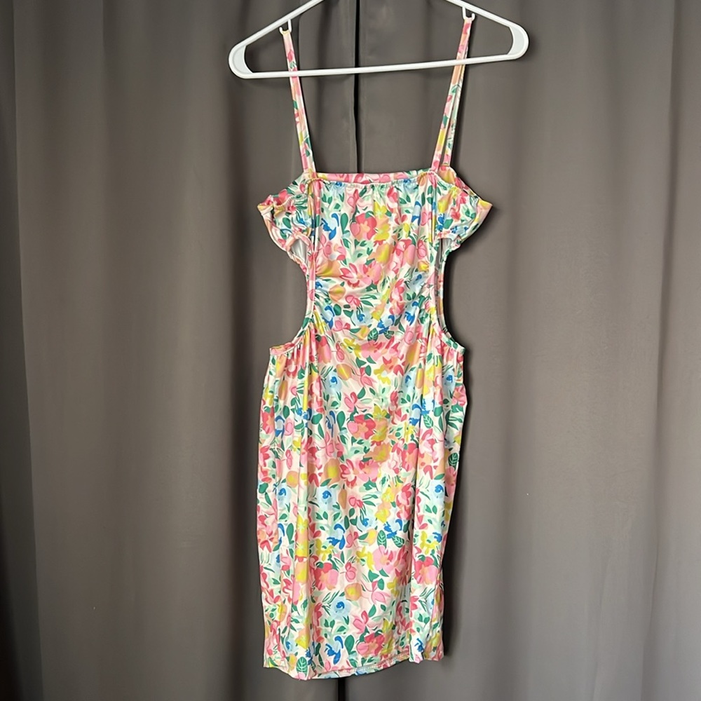 Silky spring dress - Picture 4 of 5